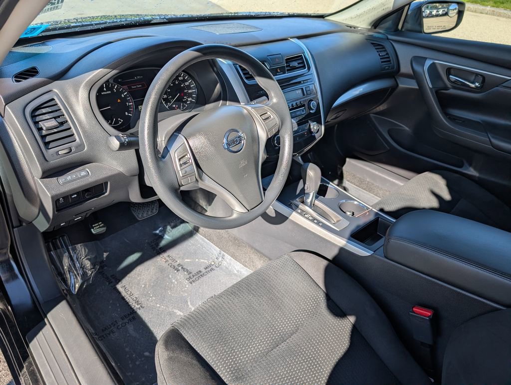 Used 2015 Nissan Altima 2.5 S w/ Sport Value Package FWD image 15