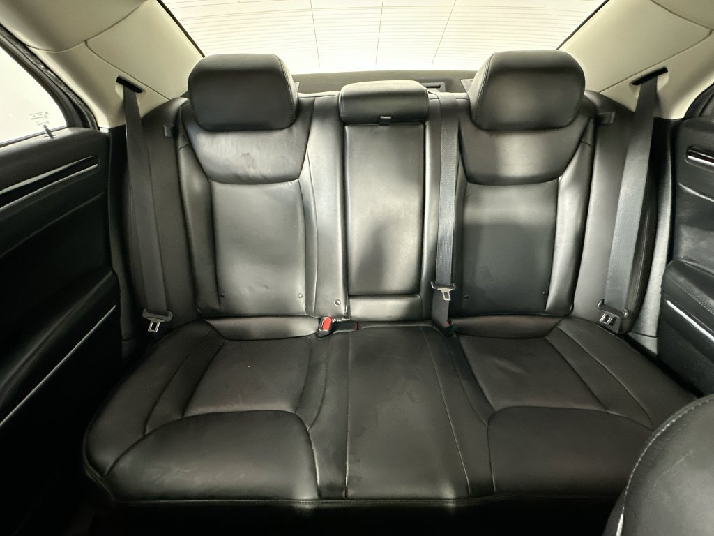 Used 2023 Chrysler 300 Touring L w/ Popular Equipment Group RWD image 13