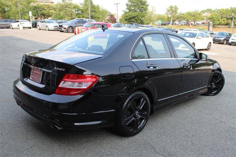 Used 2011 Mercedes-Benz C 300 4MATIC Sedan image 5