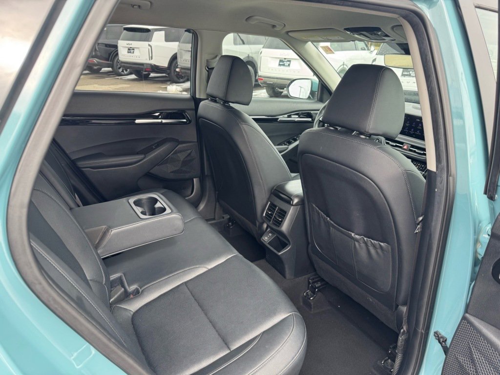 Used 2024 Kia Seltos EX image 9