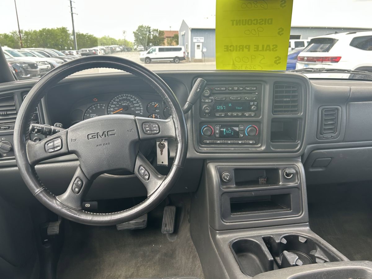 Used 2005 GMC Sierra 1500 SLT w/ Light Duty Power Package image 11