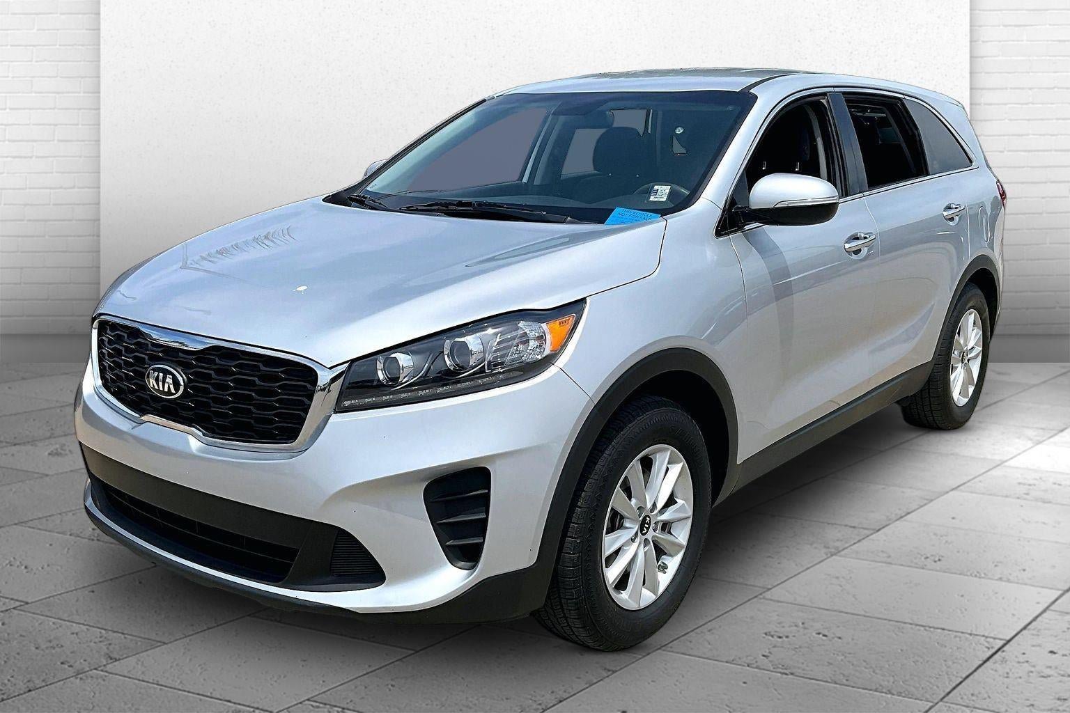 Used 2020 Kia Sorento L FWD image 3
