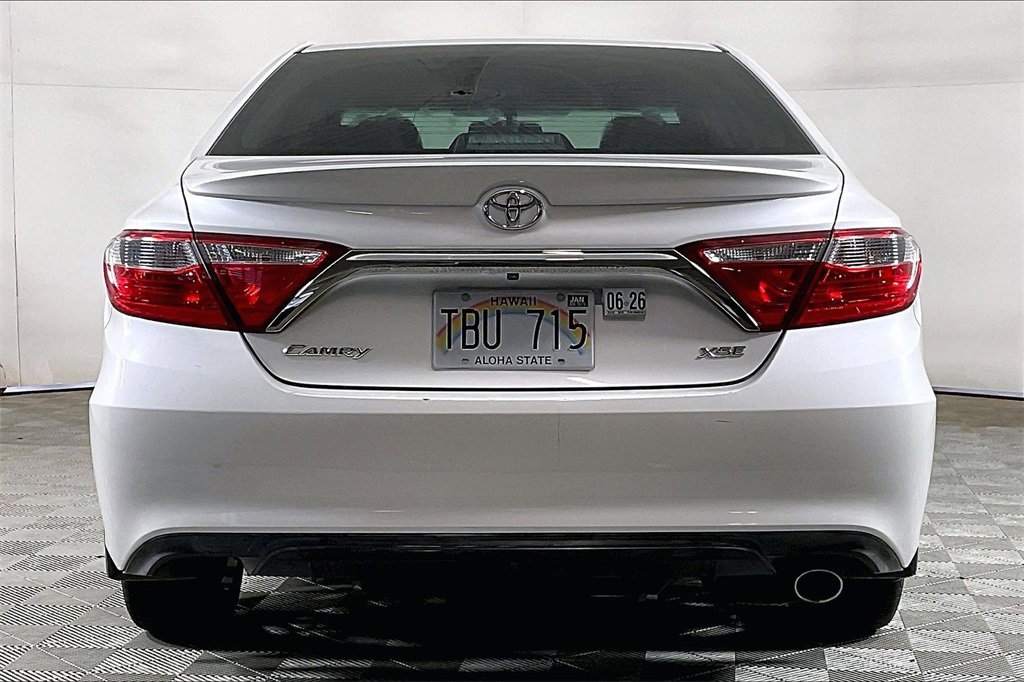 Used 2017 Toyota Camry XSE image 3