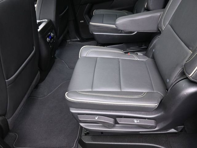 Used 2024 Chevrolet Suburban Premier w/ Premium Package 2 image 26