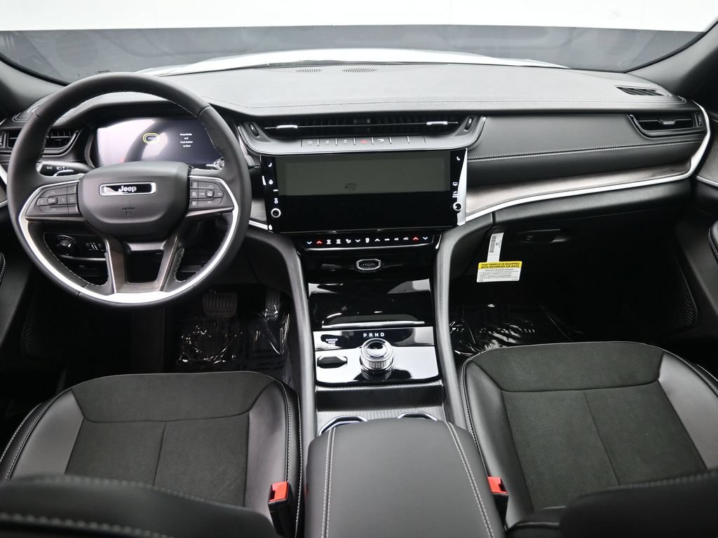 New 2026 Jeep Grand Cherokee Altitude AWD/4WD image 24
