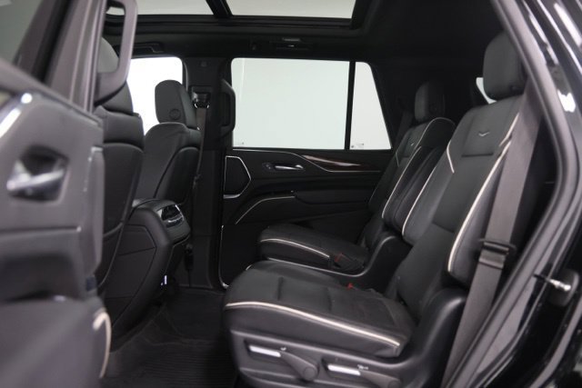 Used 2023 Cadillac Escalade Premium Luxury w/ LPO, Floor Liner Package AWD/4WD image 31