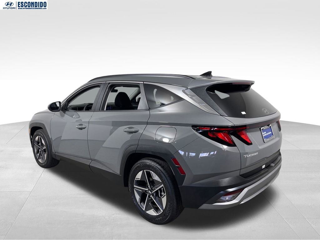 Certified 2025 Hyundai Tucson SEL FWD image 3