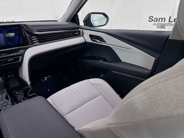 Used 2026 Toyota Camry XLE AWD/4WD image 24