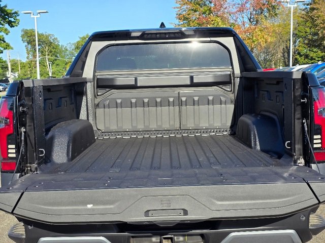 New 2026 Chevrolet Silverado EV Trail Boss image 4