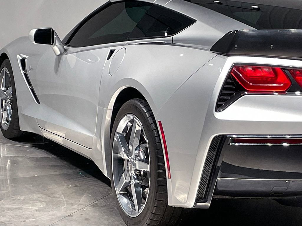 Used 2014 Chevrolet Corvette Stingray Coupe RWD image 33
