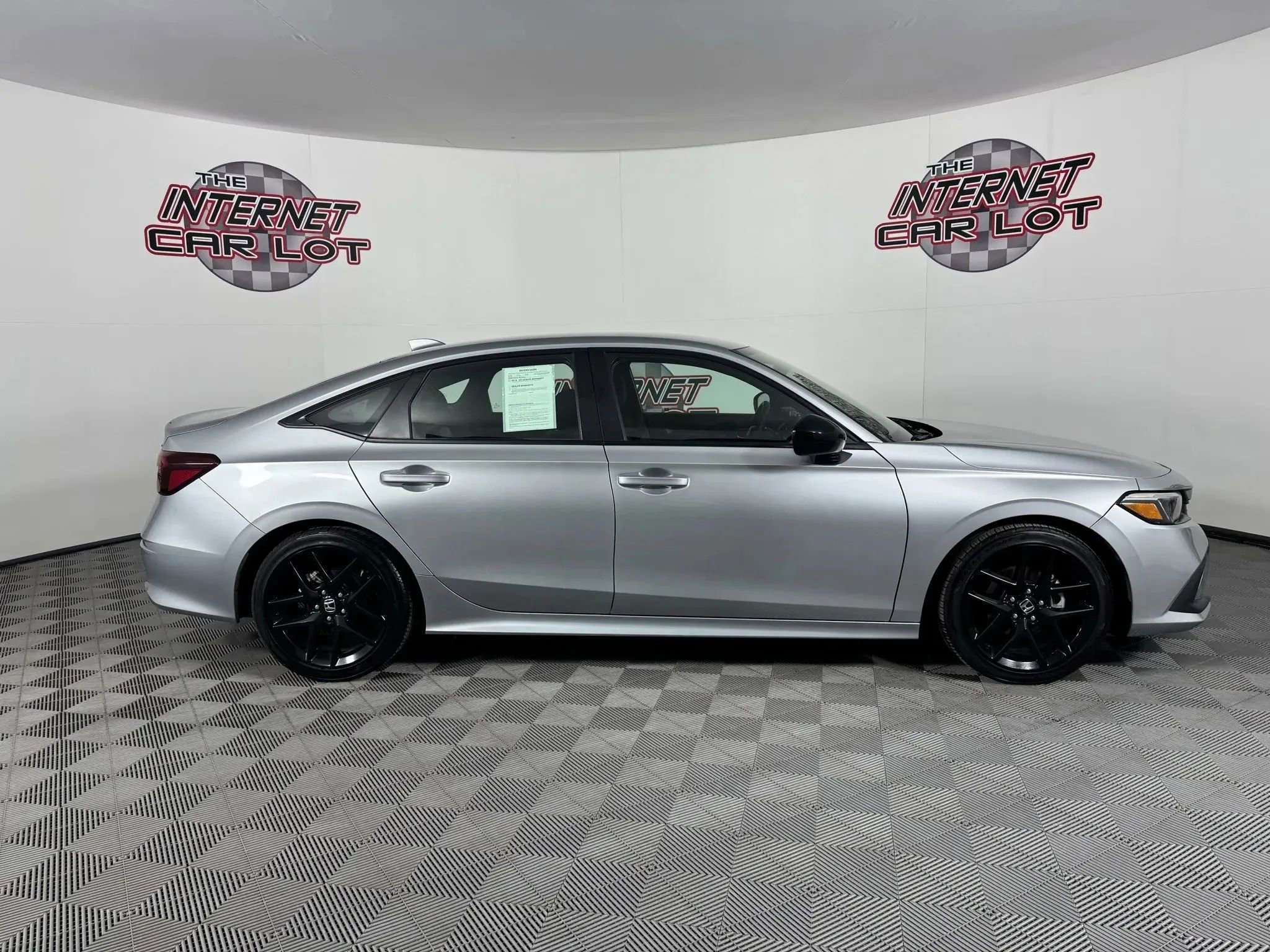 Used 2025 Honda Civic Sport image 8