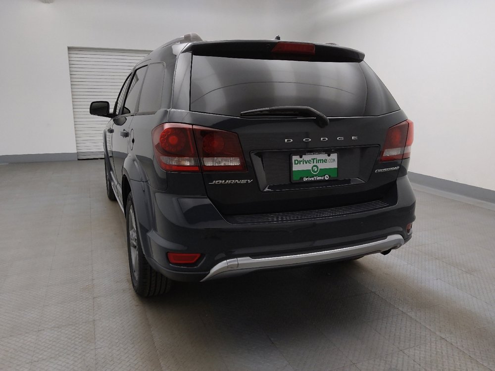 Used 2018 Dodge Journey Crossroad w/ Driver Convenience Group FWD image 6