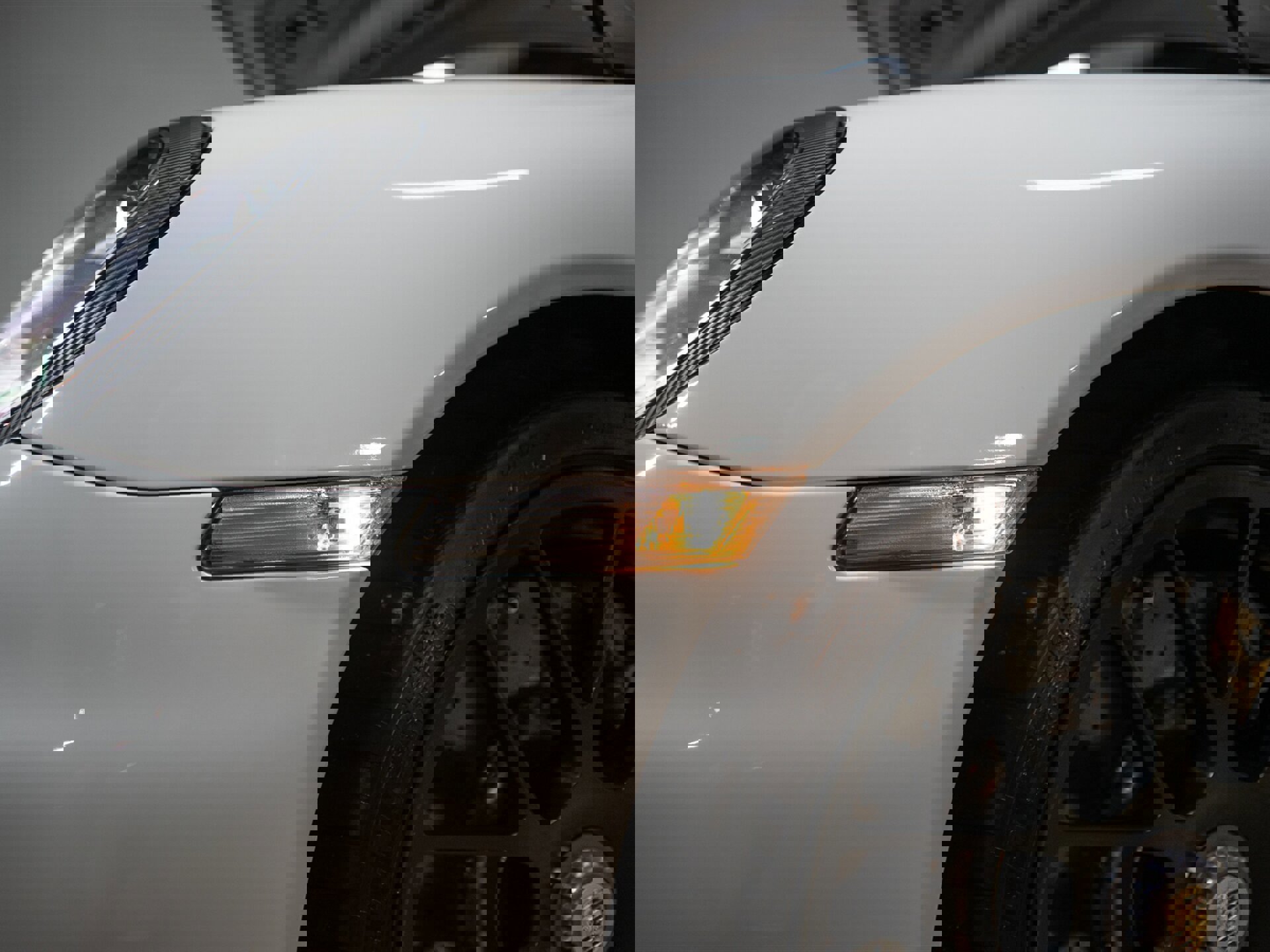 Used 2013 Porsche 911 Turbo S image 40