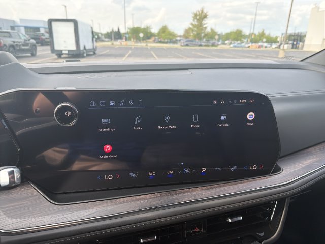 New 2026 Chevrolet Suburban LT w/ Advanced Technology Package AWD/4WD image 19