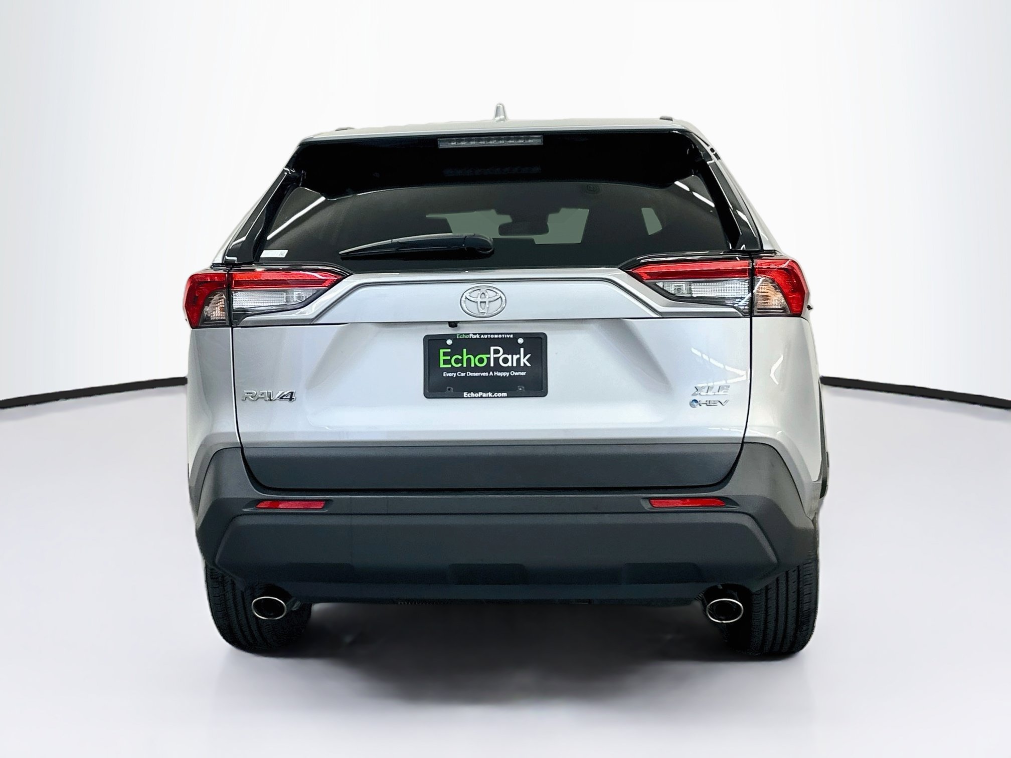Used 2025 Toyota RAV4 XLE AWD/4WD image 7