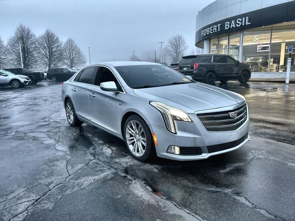 Used 2018 Cadillac XTS Luxury image 2