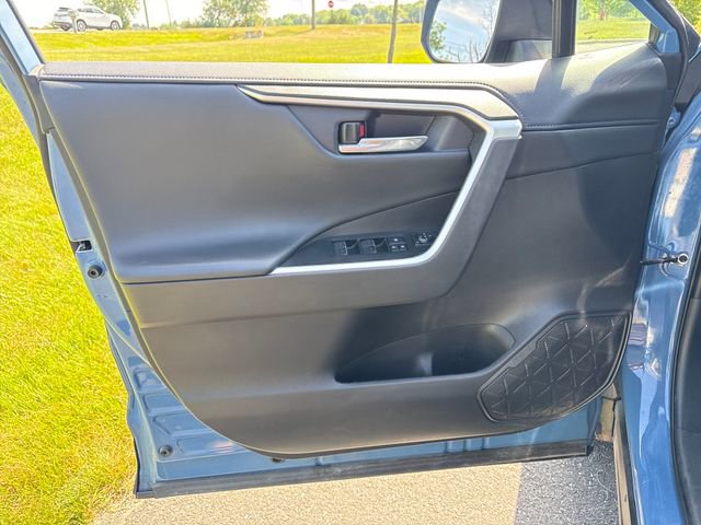Used 2022 Toyota RAV4 XSE w/ XSE Grade Weather Package AWD/4WD image 24