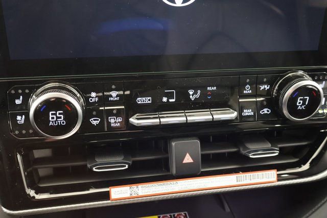 New 2026 Toyota Highlander Platinum image 23