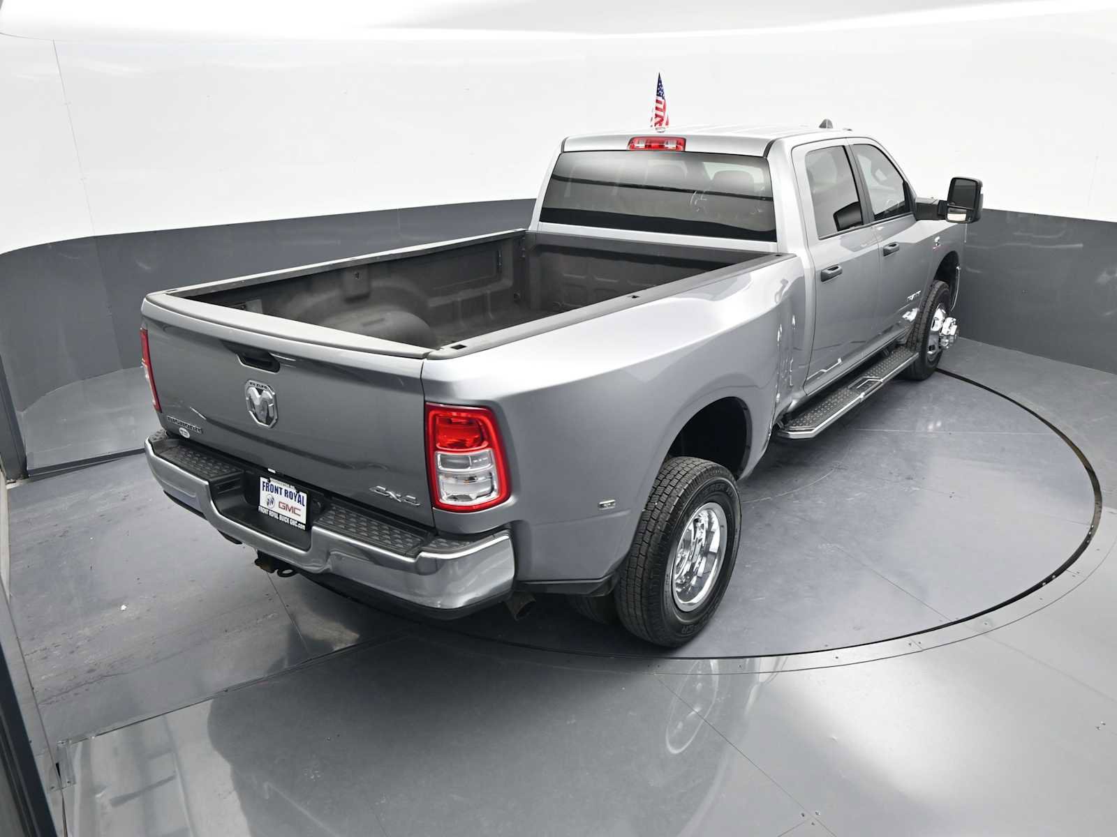 Used 2024 RAM 3500 Big Horn image 29