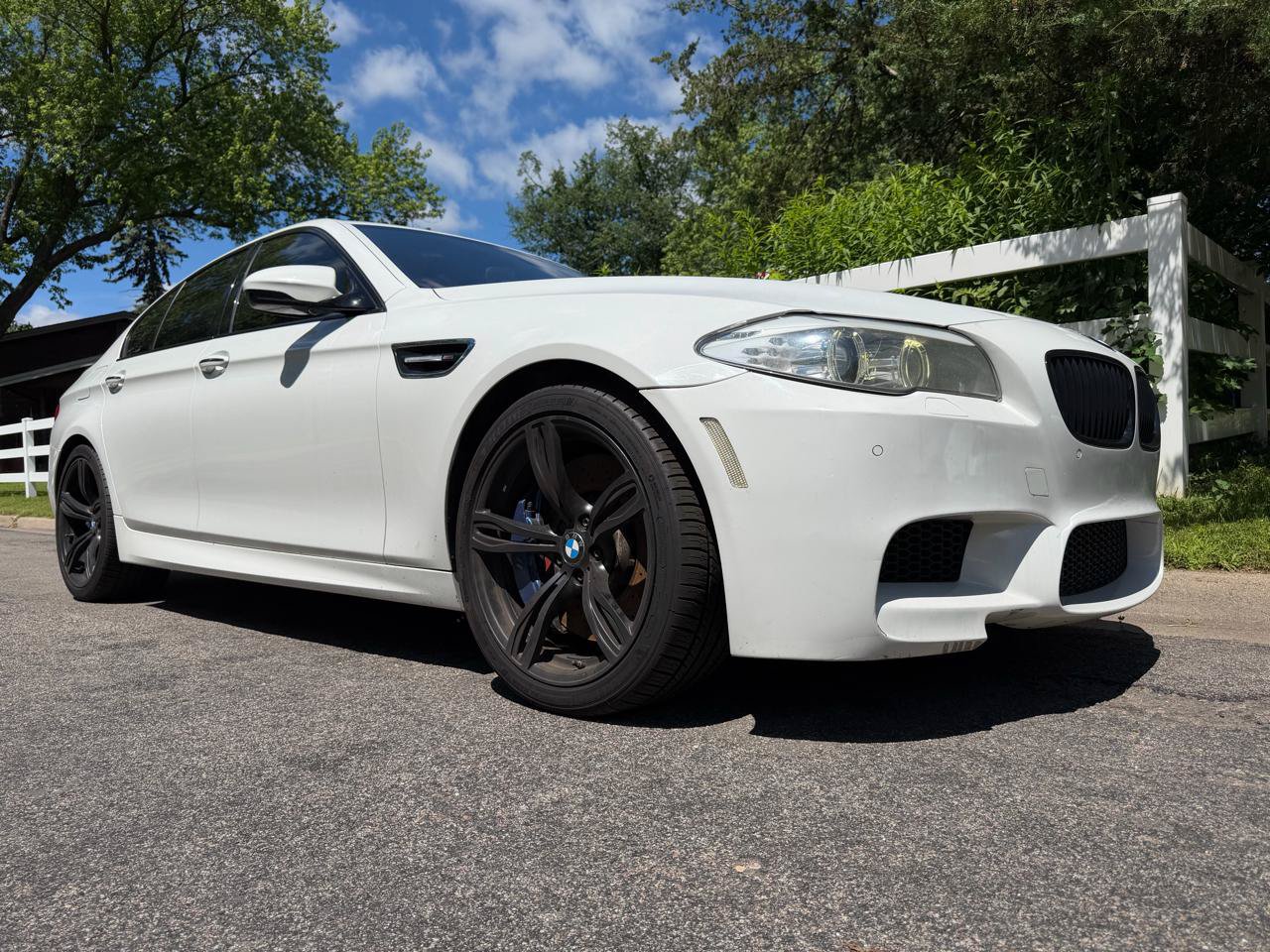 Used 2013 BMW M5 RWD image 31