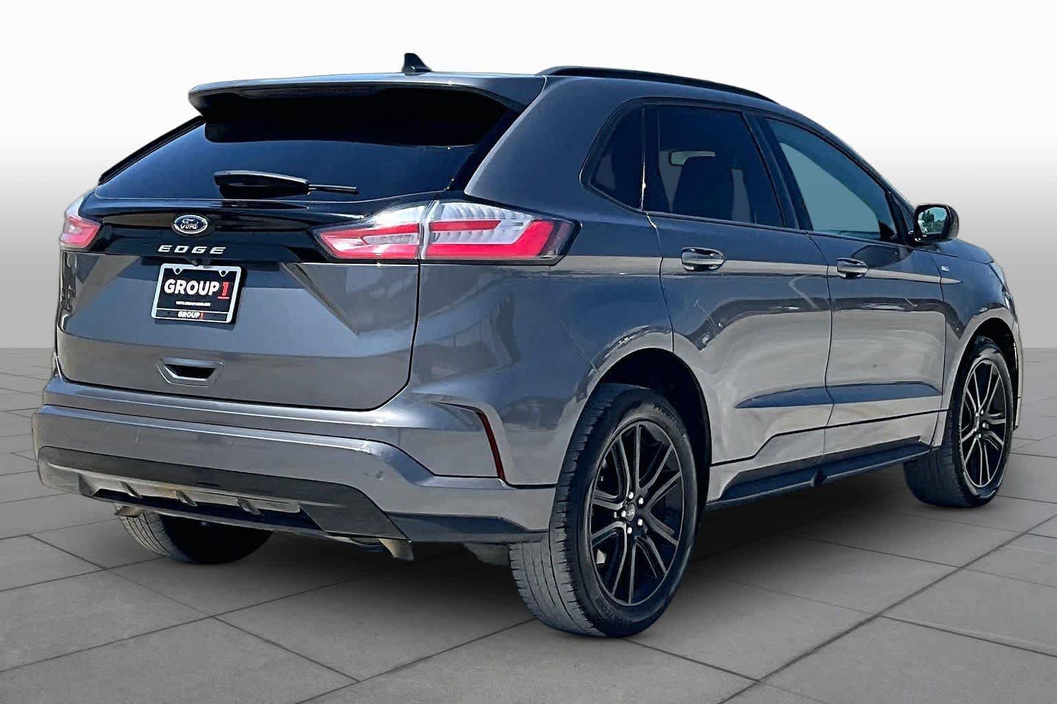 Used 2023 Ford Edge ST-Line AWD/4WD image 12