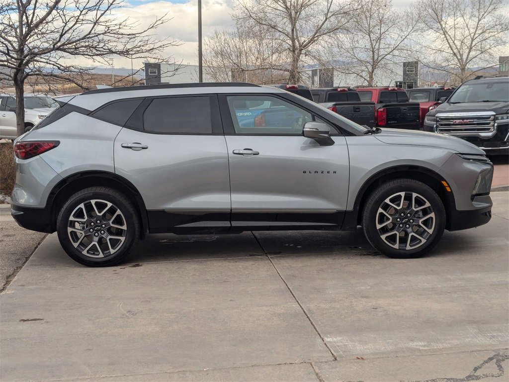 Used 2024 Chevrolet Blazer RS w/ Enhanced Convenience Package image 2