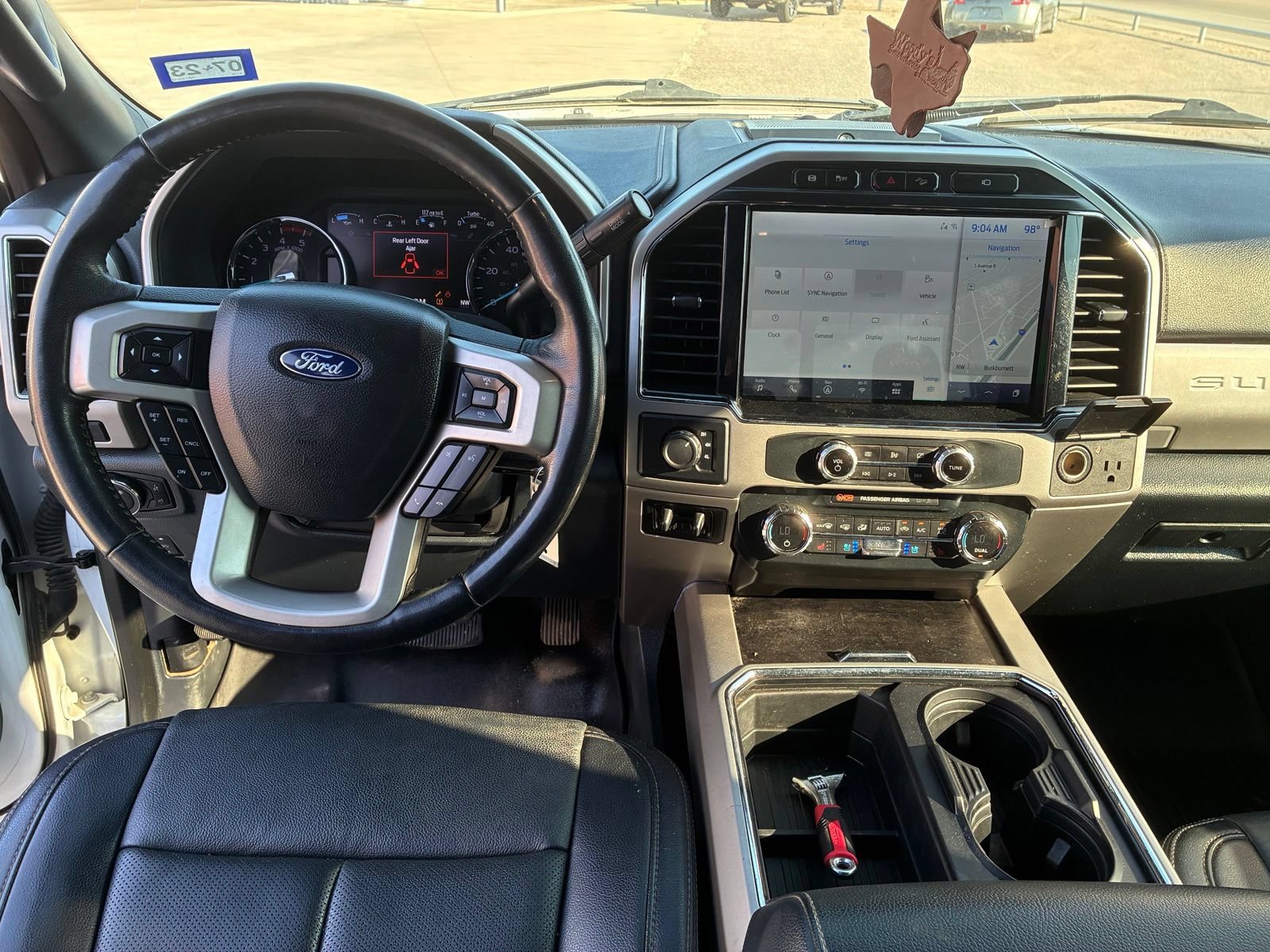 Used 2022 Ford F350 Lariat w/ Lariat Value Package AWD/4WD image 5
