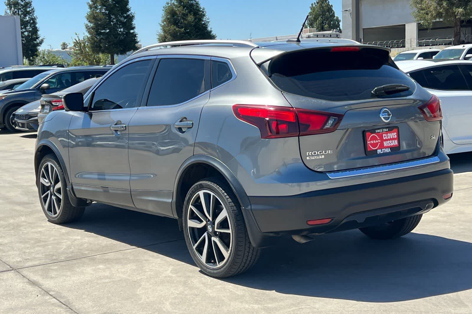 Used 2017 Nissan Rogue Sport SL FWD image 7