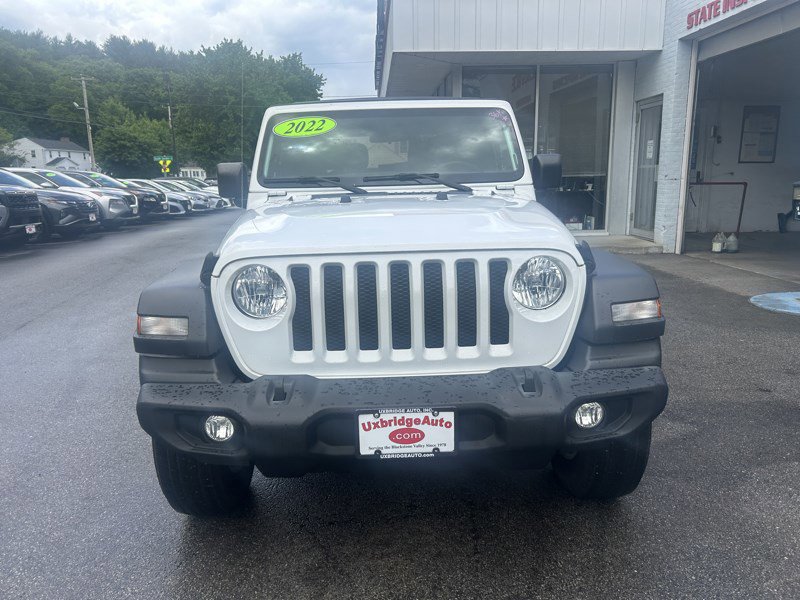 Used 2022 Jeep Wrangler Sport AWD/4WD image 3