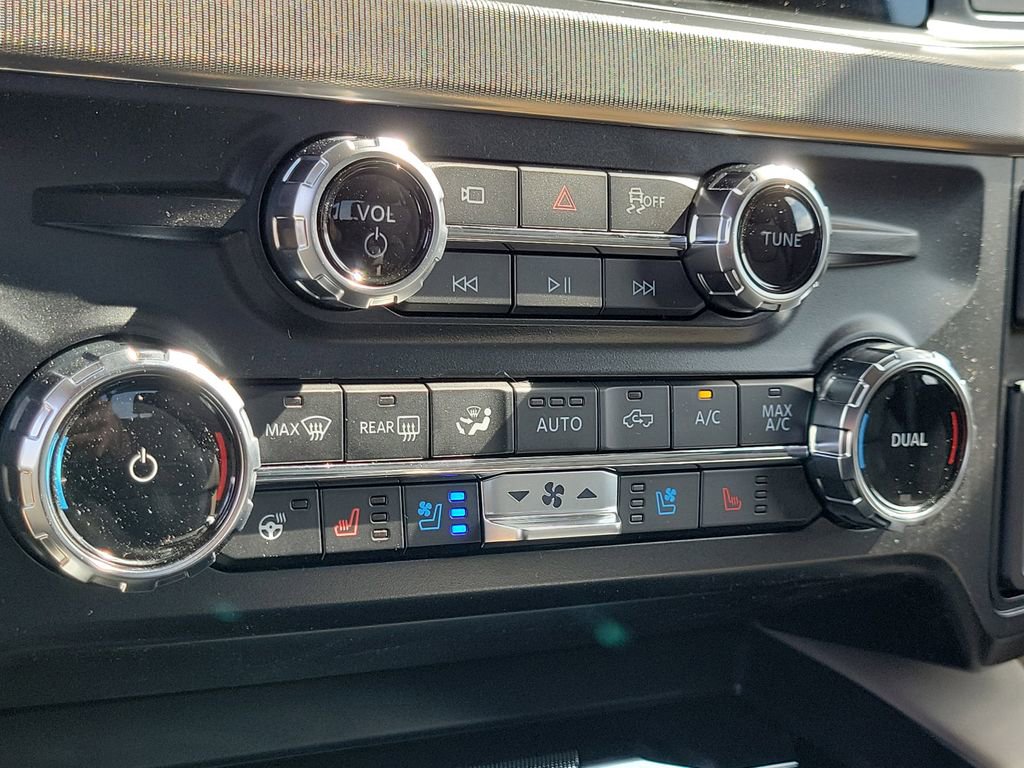 New 2026 Ford F450 Platinum AWD/4WD image 27
