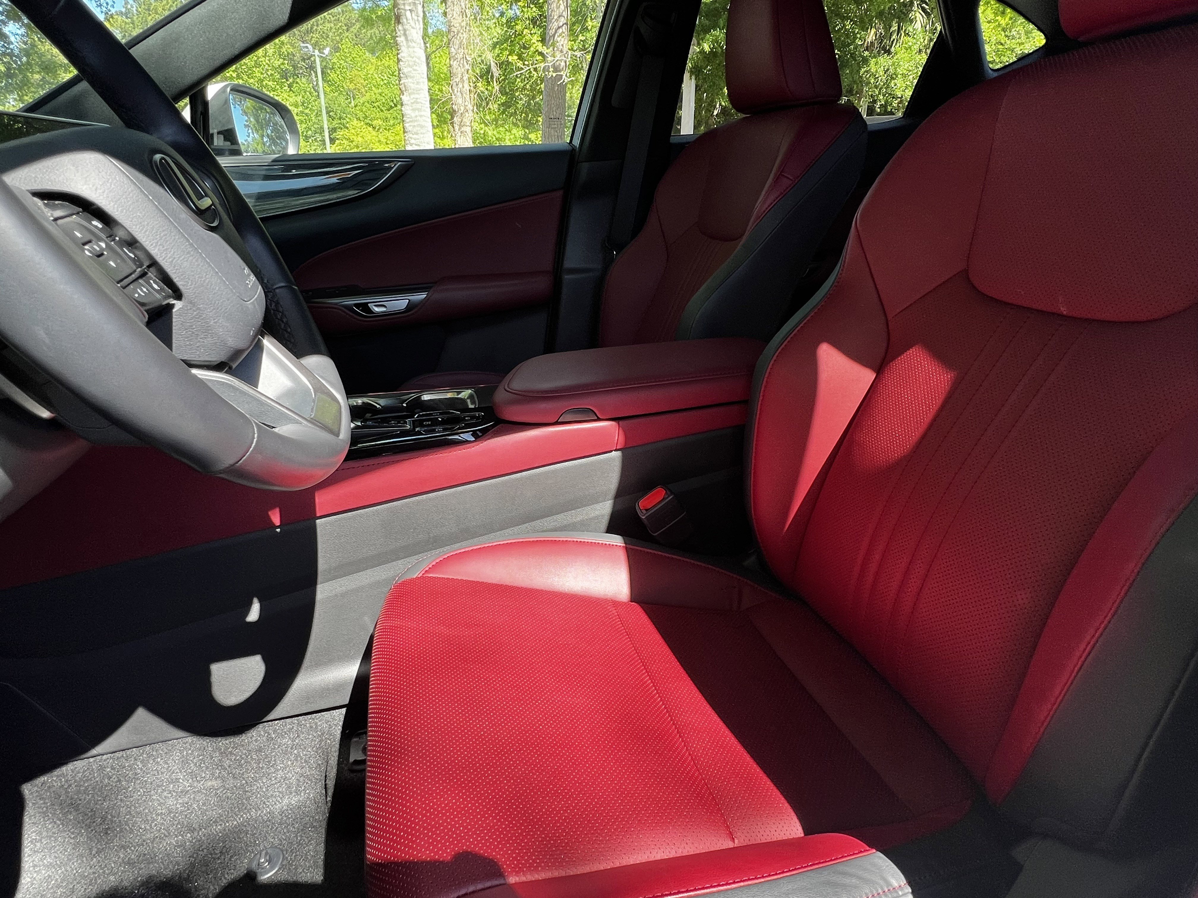 Used 2025 Lexus NX 250 FWD w/ Towing Package (2000 Lbs) image 16