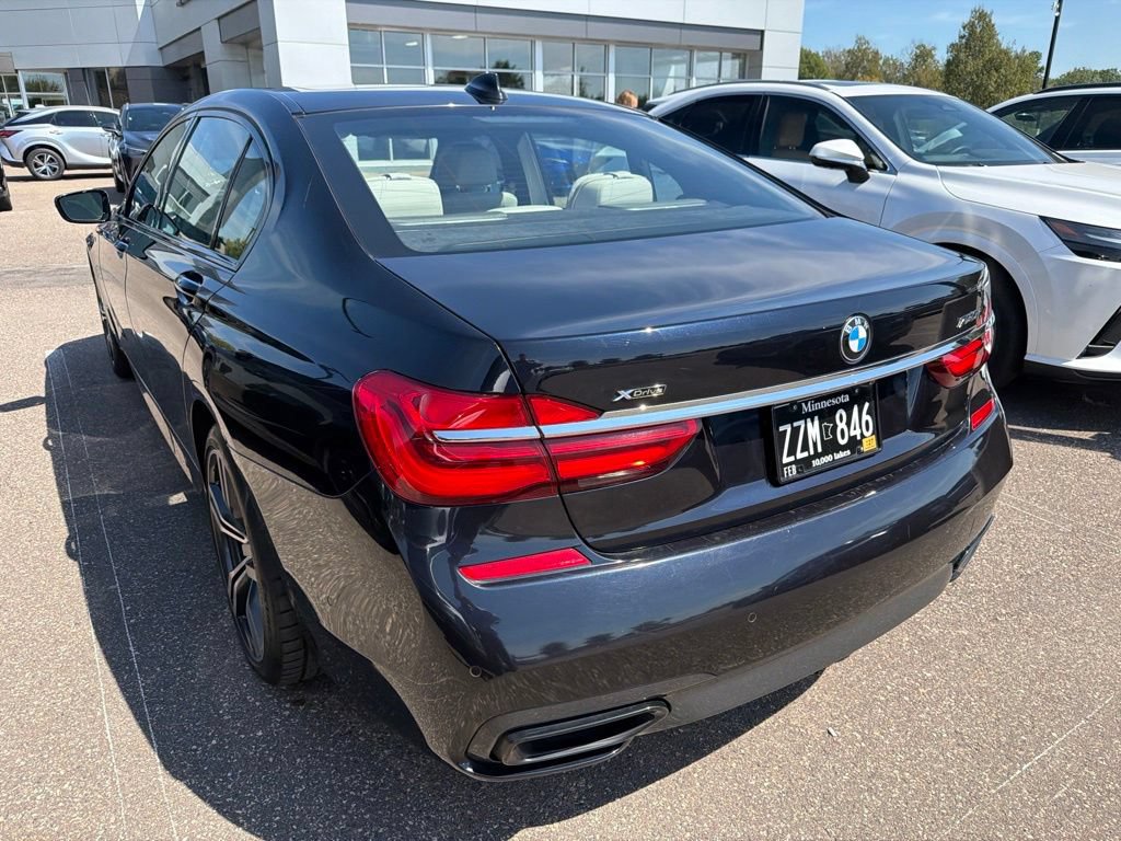 Used 2016 BMW 750i xDrive AWD/4WD image 25