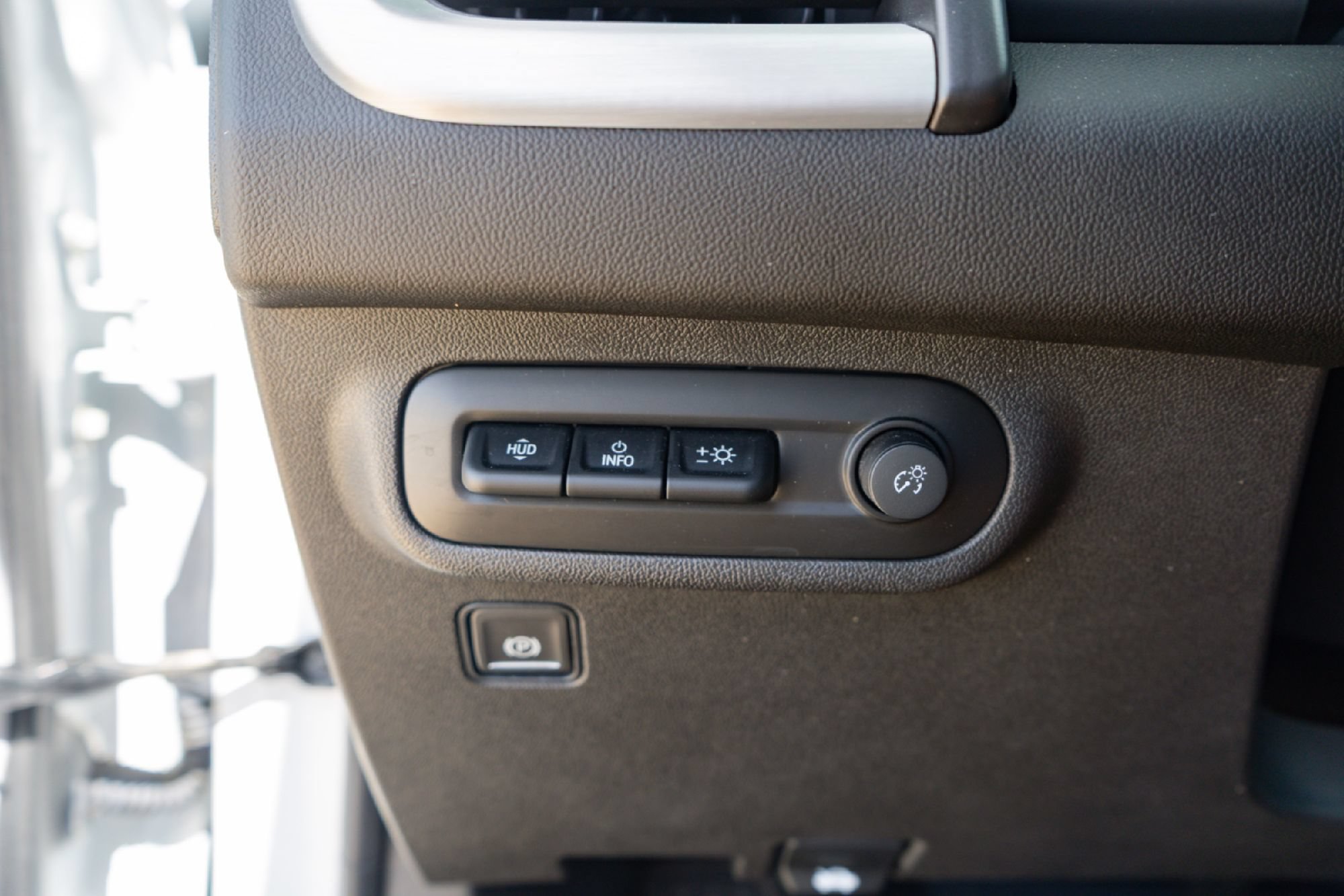 Used 2022 GMC Terrain SLT w/ Infotainment Package II AWD/4WD image 19
