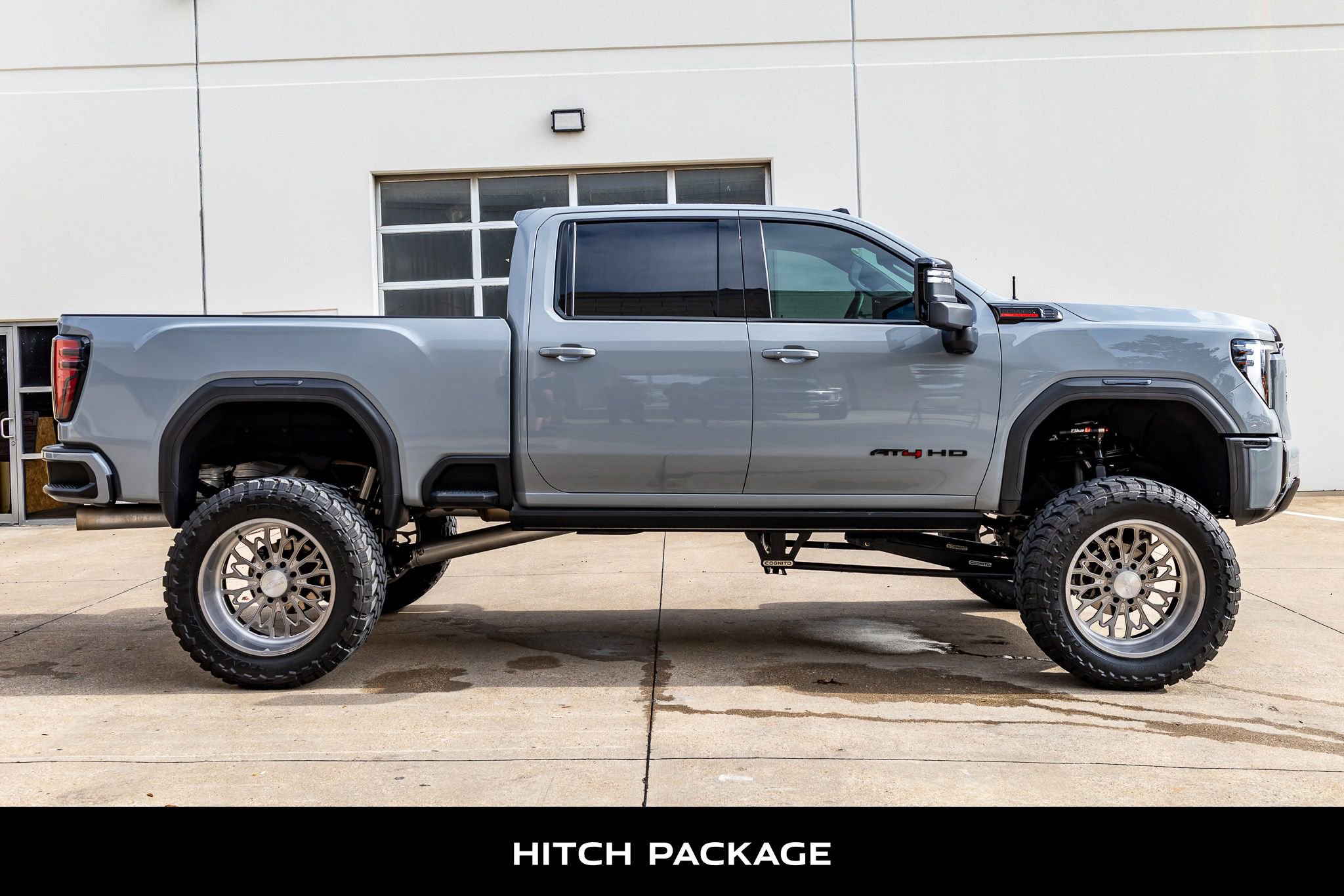 Used 2024 GMC Sierra 2500 AT4 w/ AT4 Premium Plus Package image 10