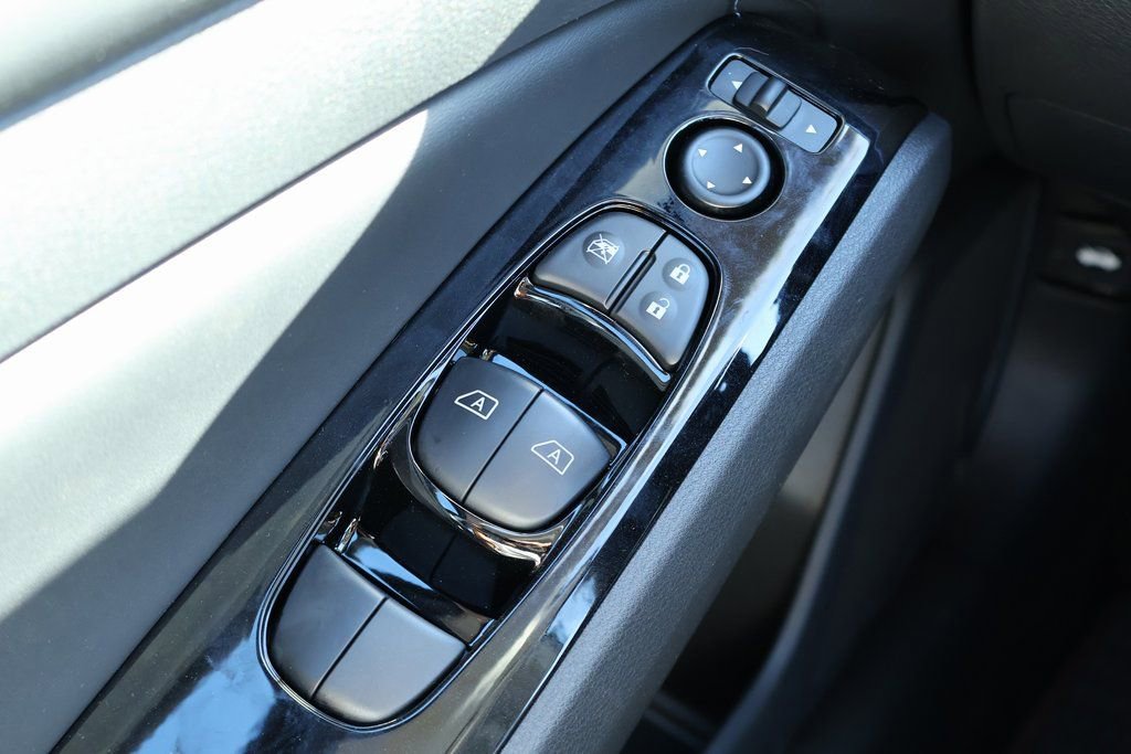 New 2025 Nissan Altima 2.5 SR image 14