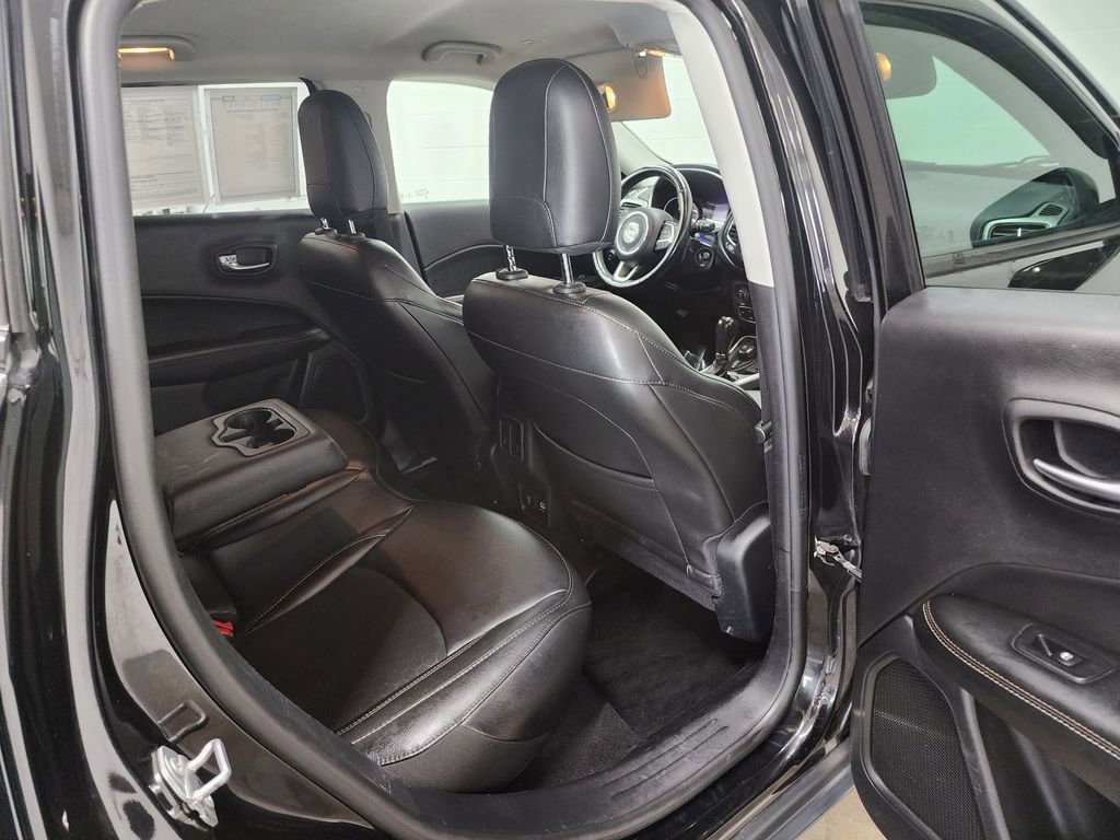 Used 2019 Jeep Compass Latitude image 28