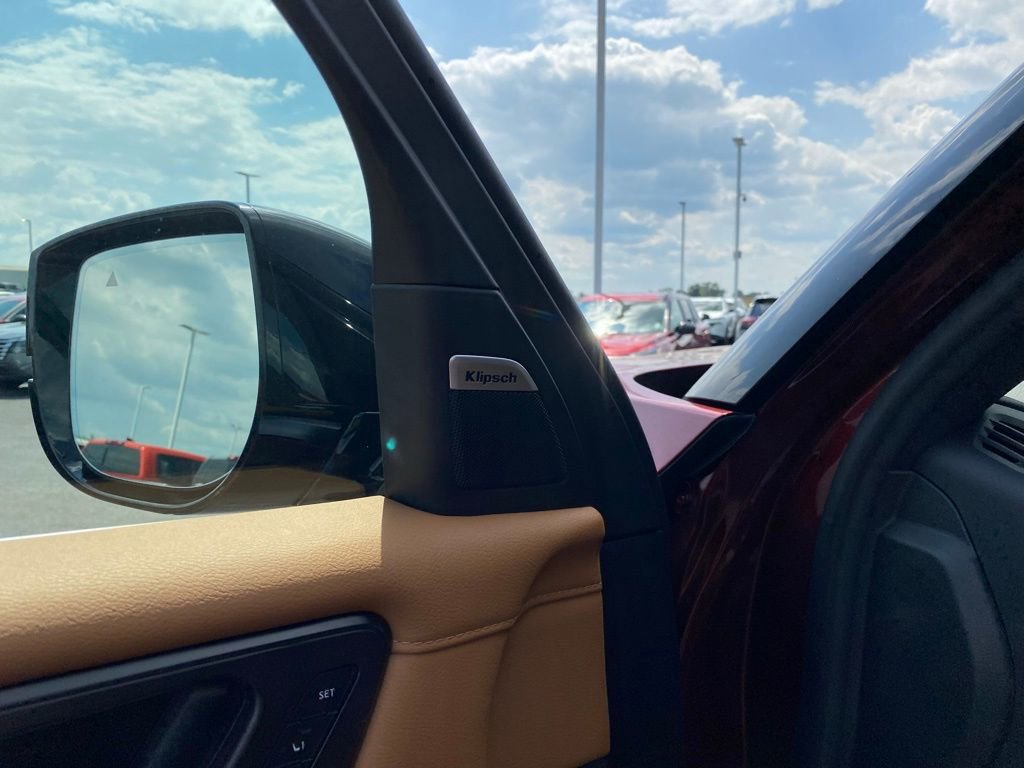 New 2025 Nissan Armada Platinum Reserve image 13