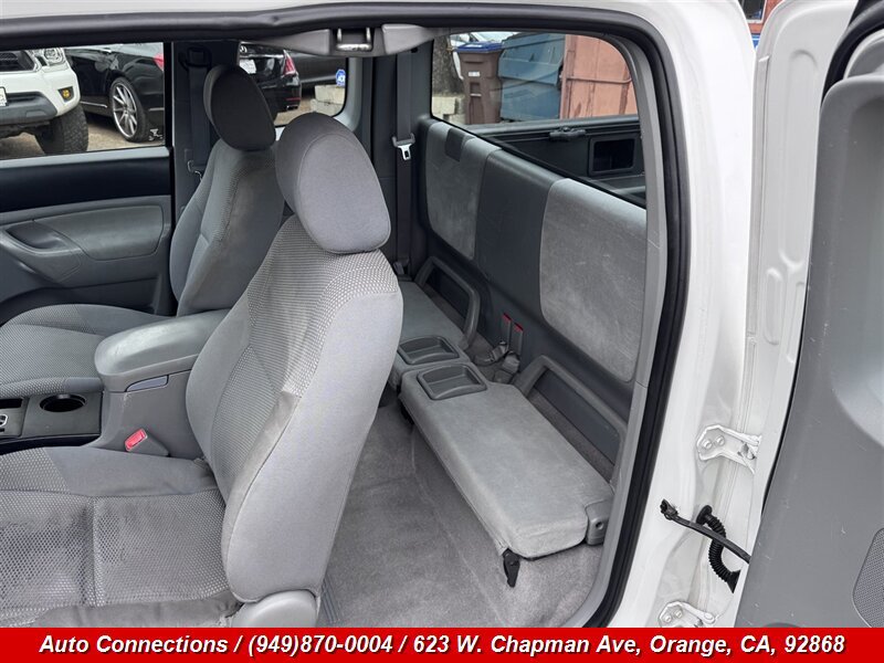 Used 2005 Toyota Tacoma 2WD Access Cab image 9