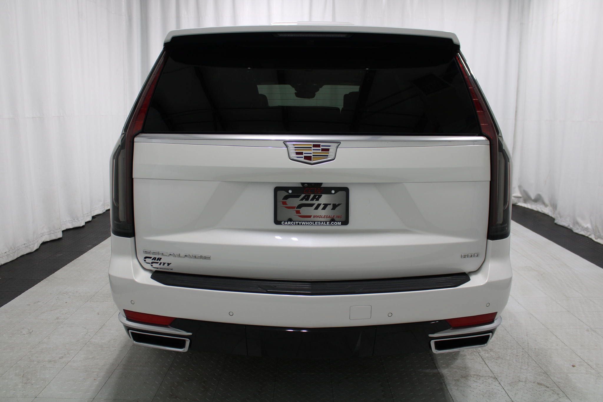 Used 2021 Cadillac Escalade Premium Luxury Platinum AWD/4WD image 7