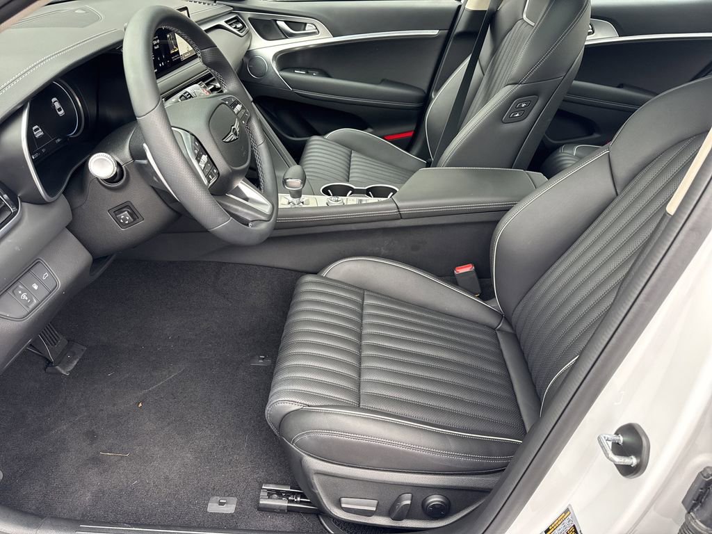 Used 2026 Genesis G70 2.5T Prestige image 9