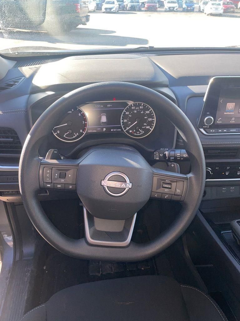Used 2026 Nissan Rogue S AWD/4WD image 8