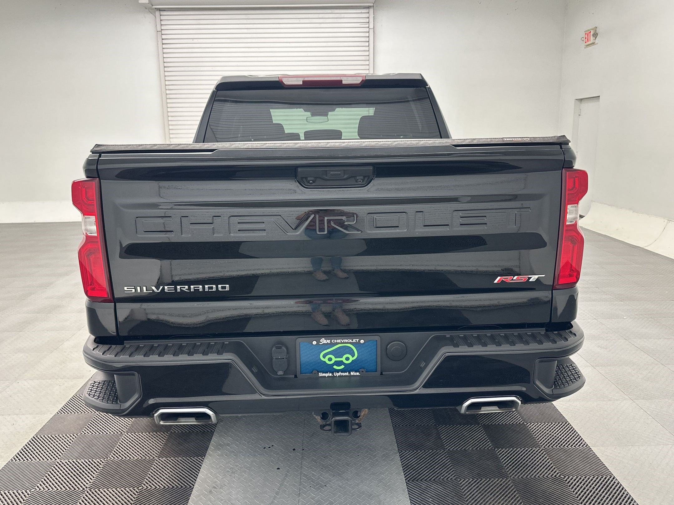 Certified 2023 Chevrolet Silverado 1500 RST w/ Z71 Off-Road Package AWD/4WD image 10