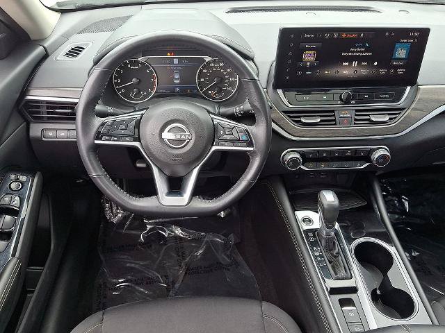 Certified 2023 Nissan Altima 2.5 SV w/ SV Premium Package AWD/4WD image 13
