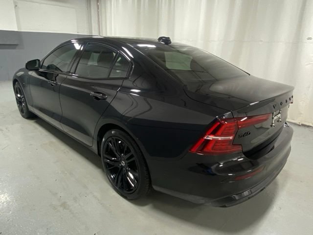 Used 2023 Volvo S60 T8 Ultimate AWD/4WD image 2
