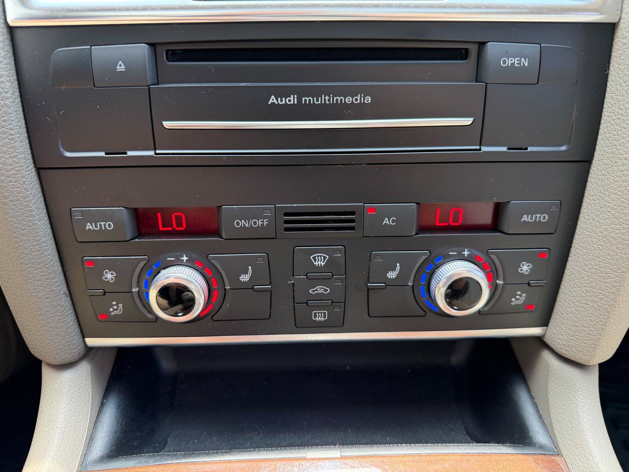 Used 2011 Audi Q7 3.0T Premium Plus AWD/4WD image 40