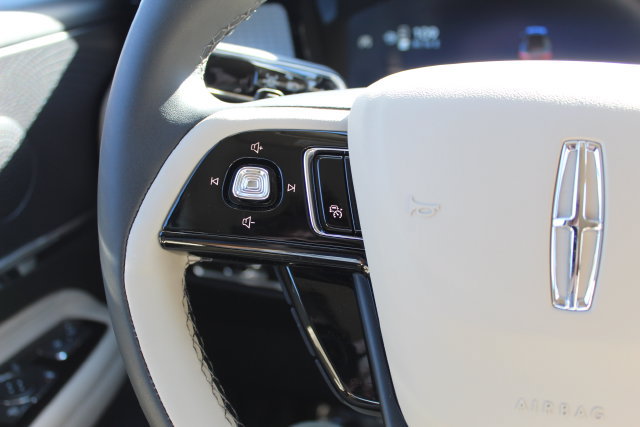 Certified 2026 Lincoln Corsair Premiere AWD/4WD image 19