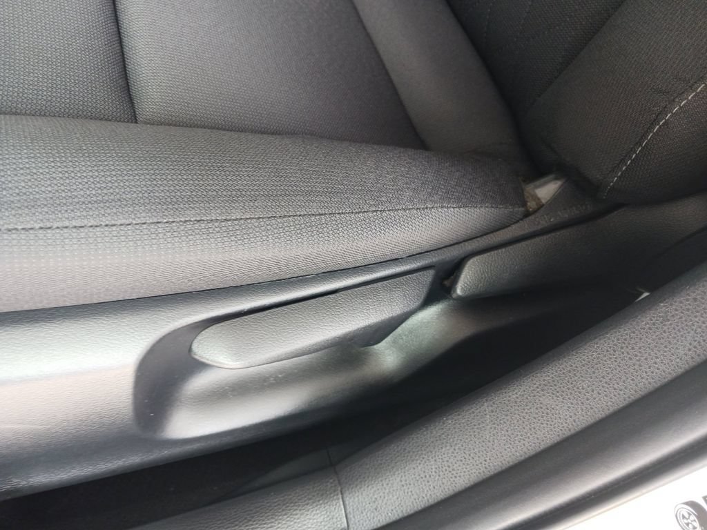Used 2024 Toyota Corolla LE FWD image 30
