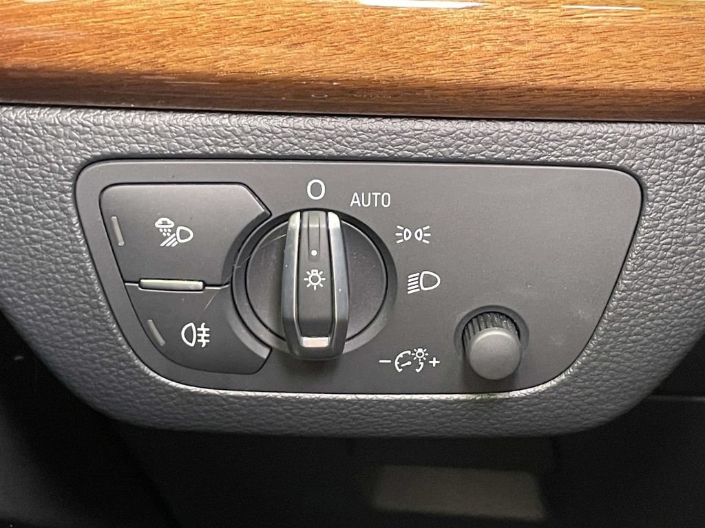 Used 2023 Buick Envision Avenir AWD/4WD image 78
