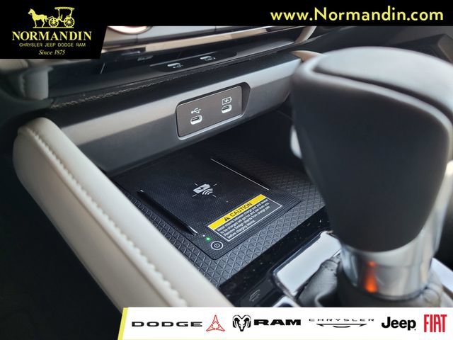 Used 2025 Honda Accord Touring image 13