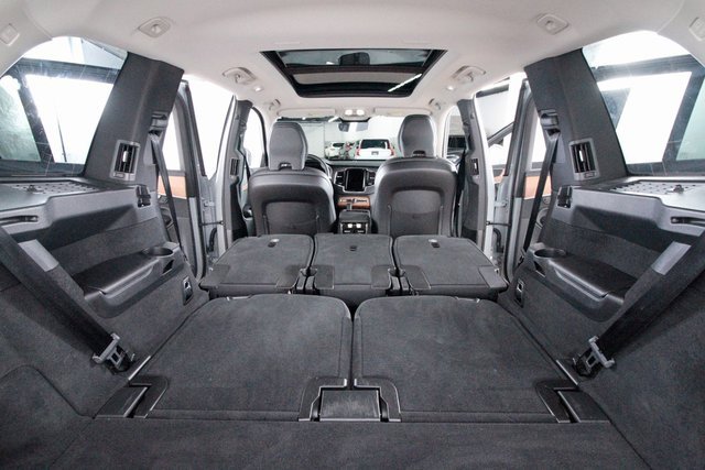 Certified 2024 Volvo XC90 B5 Plus image 38